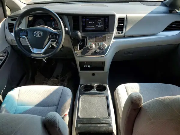 5TDJK3DC8GS129437 2016 TOYOTA SIENNA - Image 8