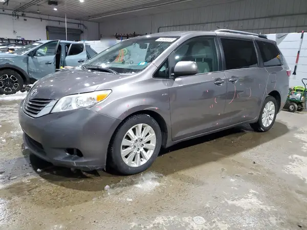 5TDJK3DC8GS133889 2016 TOYOTA SIENNA - Image 1