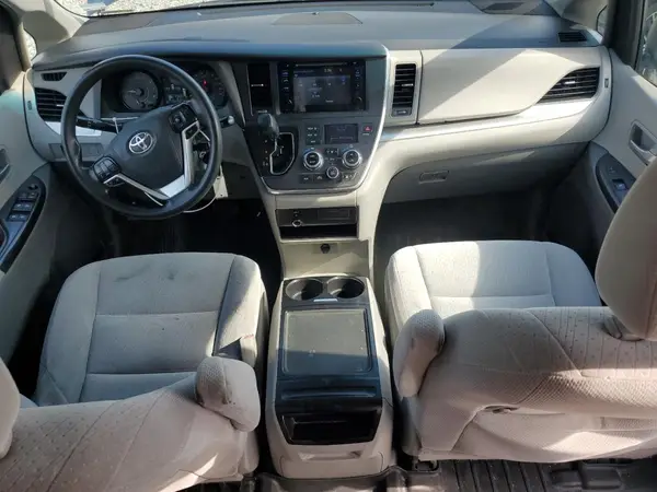 5TDJK3DC8GS134945 2016 TOYOTA SIENNA - Image 8