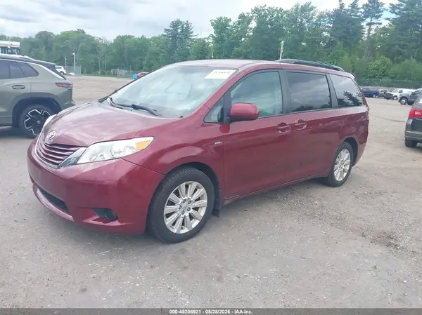 5TDJK3DC8GS137926 2016 TOYOTA SIENNA - Image 2