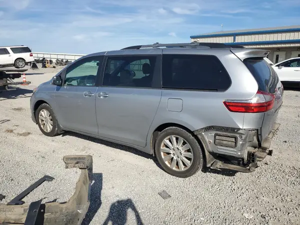5TDJK3DC9GS143766 2016 TOYOTA SIENNA - Image 2