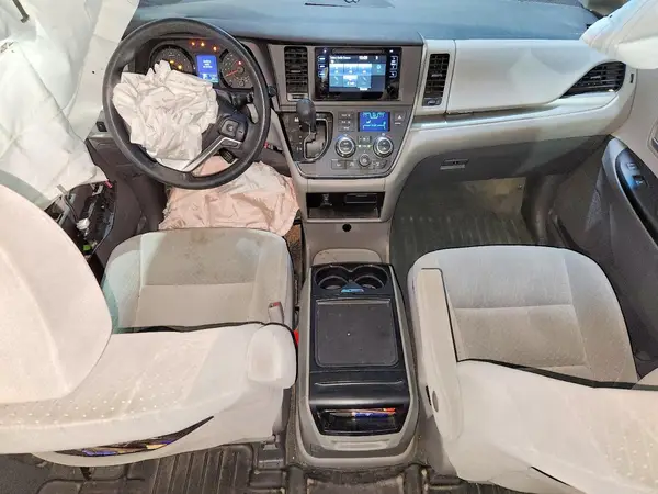 5TDJK3DCXGS131402 2016 TOYOTA SIENNA - Image 8