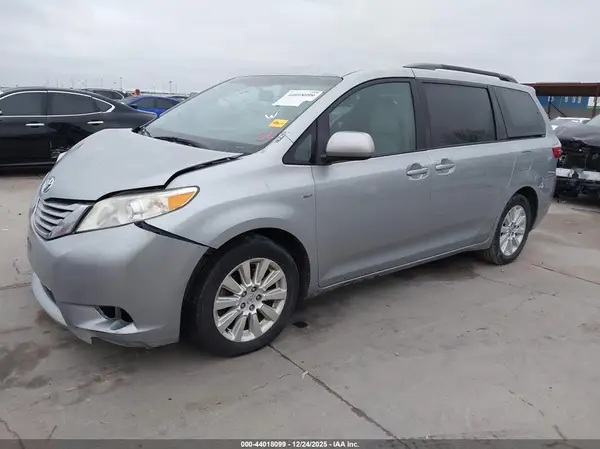 5TDJK3DCXGS131898 2016 TOYOTA SIENNA - Image 2