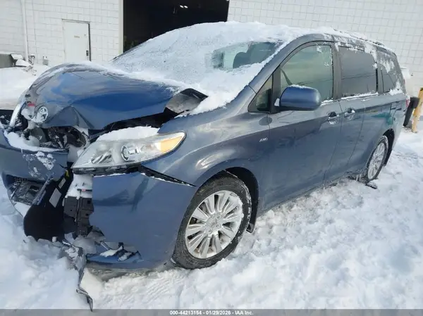 5TDJK3DCXGS134977 2016 TOYOTA SIENNA - Image 2