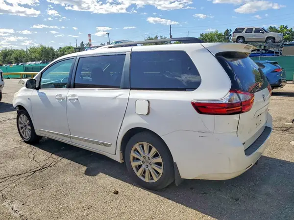5TDJK3DCXGS140584 2016 TOYOTA SIENNA - Image 2
