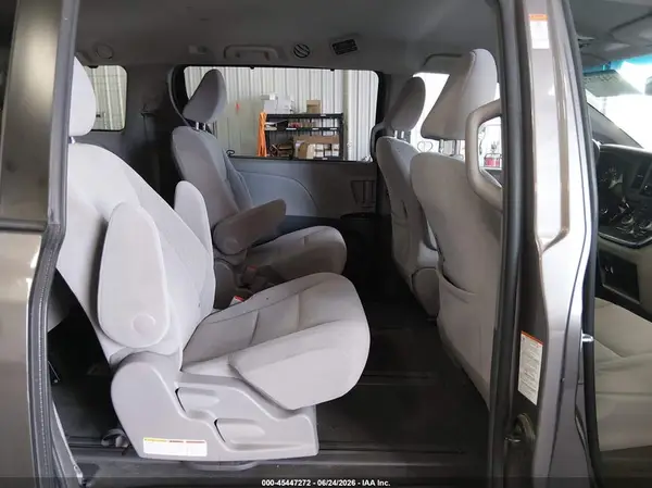 5TDJK3DCXGS143887 2016 TOYOTA SIENNA - Image 8