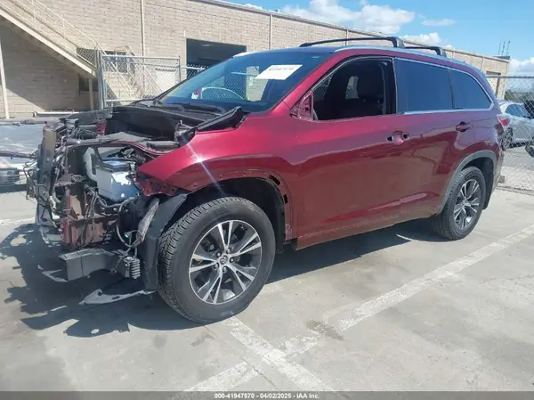 5TDJKRFH0GS231780 2016 TOYOTA HIGHLANDER - Image 2