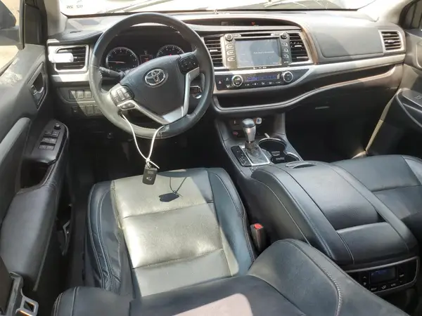 5TDJKRFH0GS234257 2016 TOYOTA HIGHLANDER - Image 8