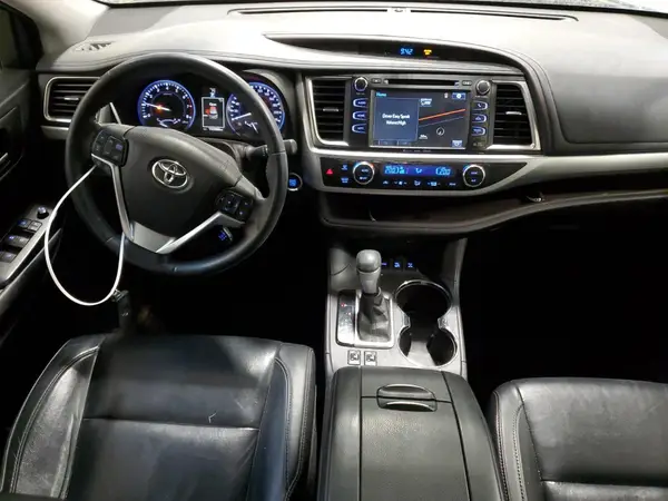 5TDJKRFH0GS234288 2016 TOYOTA HIGHLANDER - Image 8
