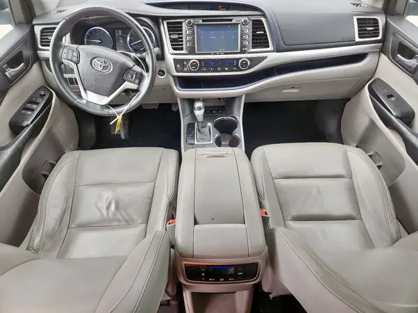 5TDJKRFH0GS237353 2016 TOYOTA HIGHLANDER - Image 8