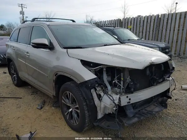 5TDJKRFH0GS238793 2016 TOYOTA HIGHLANDER - Image 1