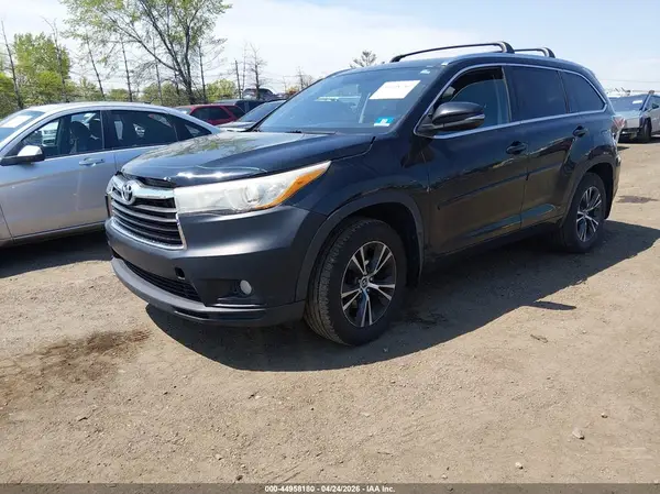 5TDJKRFH0GS242097 2016 TOYOTA HIGHLANDER - Image 2