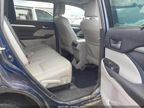 5TDJKRFH0GS242875 2016 TOYOTA HIGHLANDER - Image 8