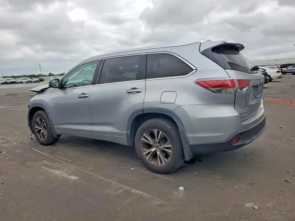 5TDJKRFH0GS263340 2016 TOYOTA HIGHLANDER - Image 2