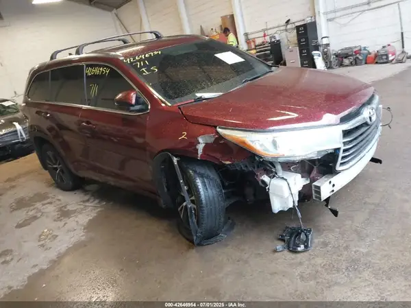 5TDJKRFH0GS265105 2016 TOYOTA HIGHLANDER - Image 1