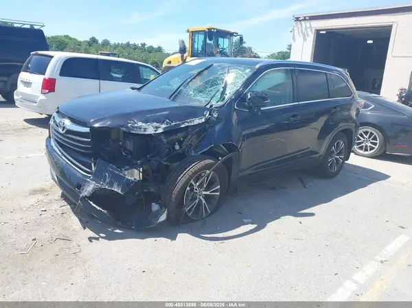 5TDJKRFH0GS278470 2016 TOYOTA HIGHLANDER - Image 2