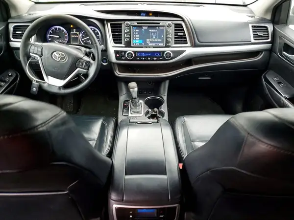 5TDJKRFH0GS279330 2016 TOYOTA HIGHLANDER - Image 8