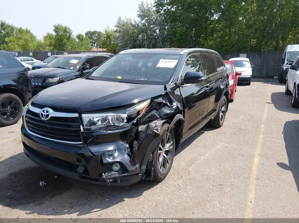 5TDJKRFH0GS279781 2016 TOYOTA HIGHLANDER - Image 2