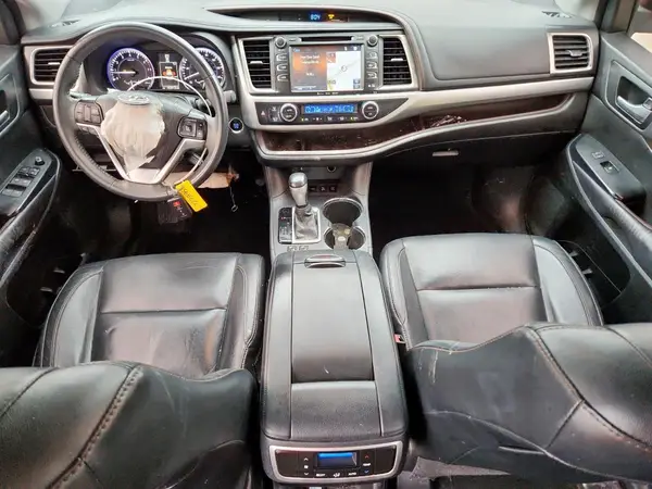 5TDJKRFH0GS283149 2016 TOYOTA HIGHLANDER - Image 8