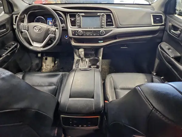 5TDJKRFH0GS299674 2016 TOYOTA HIGHLANDER - Image 8