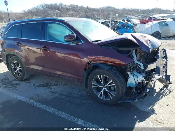 5TDJKRFH0GS300550 2016 TOYOTA HIGHLANDER - Image 1