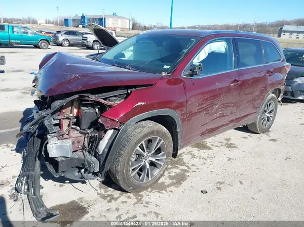 5TDJKRFH0GS300550 2016 TOYOTA HIGHLANDER - Image 2