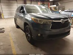 5TDJKRFH0GS302136 2016 TOYOTA HIGHLANDER
