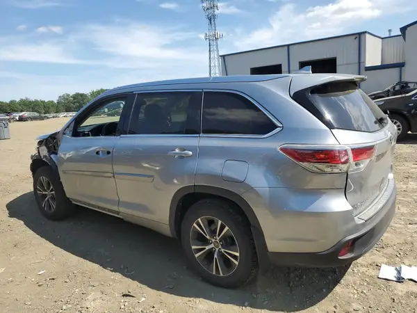 5TDJKRFH0GS304288 2016 TOYOTA HIGHLANDER - Image 2