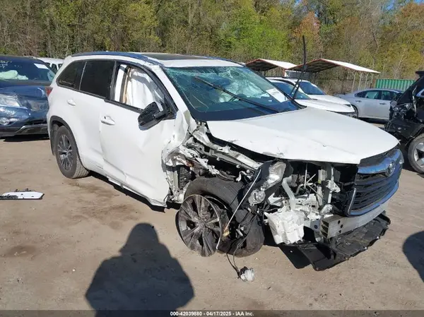 5TDJKRFH0GS305277 2016 TOYOTA HIGHLANDER - Image 1