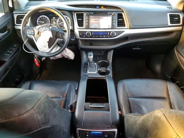 5TDJKRFH0GS312746 2016 TOYOTA HIGHLANDER - Image 8