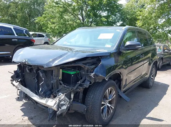 5TDJKRFH0GS313735 2016 TOYOTA HIGHLANDER - Image 2
