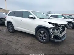 5TDJKRFH0GS318370 2016 TOYOTA HIGHLANDER