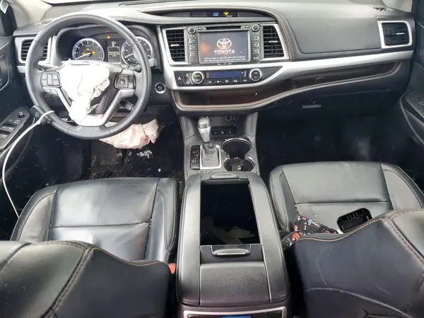 5TDJKRFH0GS321124 2016 TOYOTA HIGHLANDER - Image 8