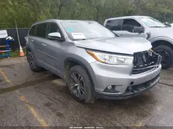 5TDJKRFH0GS322256 2016 TOYOTA HIGHLANDER