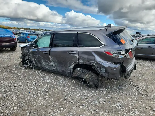 5TDJKRFH0GS322998 2016 TOYOTA HIGHLANDER - Image 2