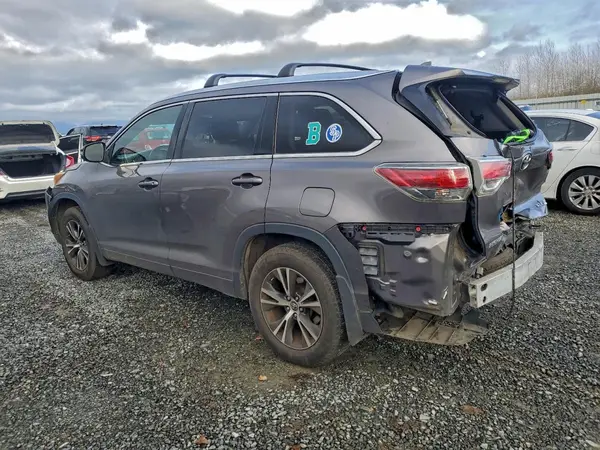 5TDJKRFH0GS334830 2016 TOYOTA HIGHLANDER - Image 2