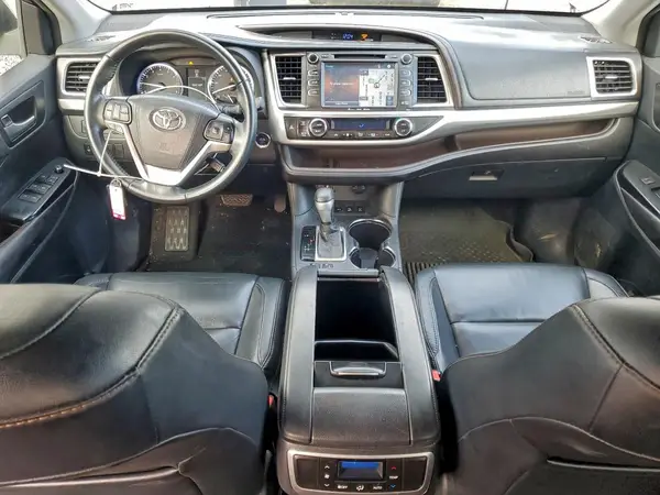 5TDJKRFH0GS334830 2016 TOYOTA HIGHLANDER - Image 8
