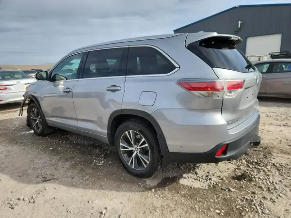 5TDJKRFH0GS341356 2016 TOYOTA HIGHLANDER - Image 2