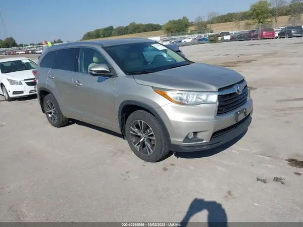 5TDJKRFH0GS344001 2016 TOYOTA HIGHLANDER - Image 1