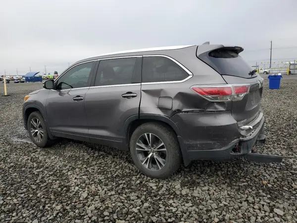 5TDJKRFH0GS346024 2016 TOYOTA HIGHLANDER - Image 2