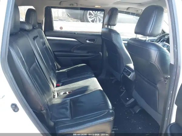 5TDJKRFH0GS348694 2016 TOYOTA HIGHLANDER - Image 8