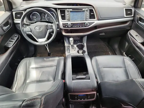 5TDJKRFH0GS352180 2016 TOYOTA HIGHLANDER - Image 8