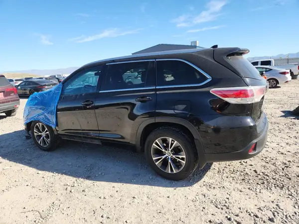 5TDJKRFH0GS505690 2016 TOYOTA HIGHLANDER - Image 2