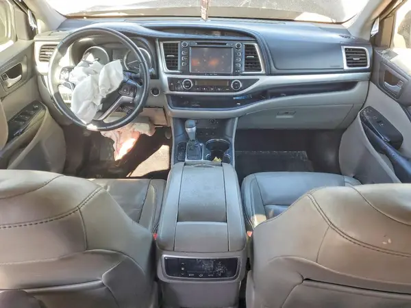 5TDJKRFH1GS233571 2016 TOYOTA HIGHLANDER - Image 8