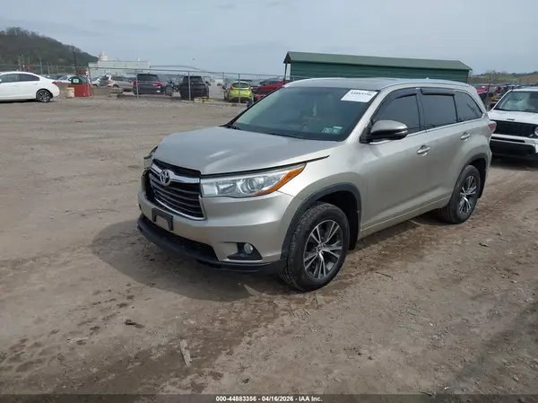 5TDJKRFH1GS234865 2016 TOYOTA HIGHLANDER - Image 2