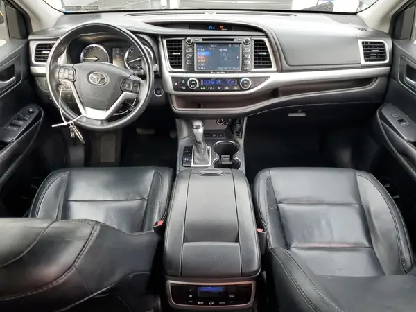 5TDJKRFH1GS237393 2016 TOYOTA HIGHLANDER - Image 8