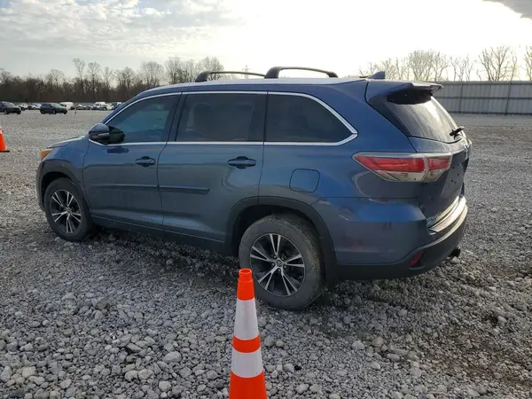 5TDJKRFH1GS242240 2016 TOYOTA HIGHLANDER - Image 2