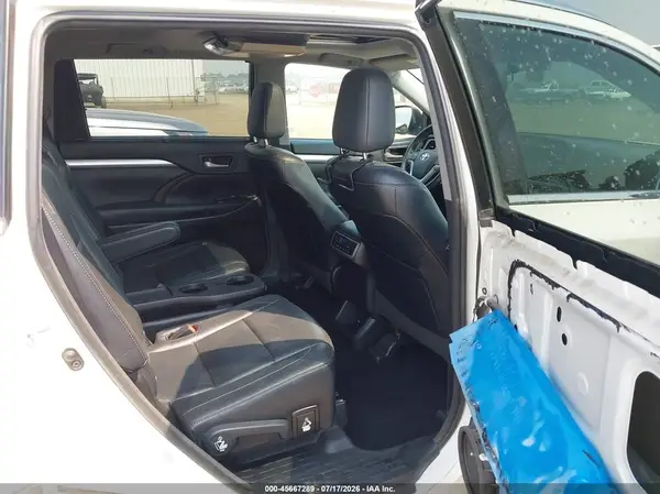 5TDJKRFH1GS246014 2016 TOYOTA HIGHLANDER - Image 8