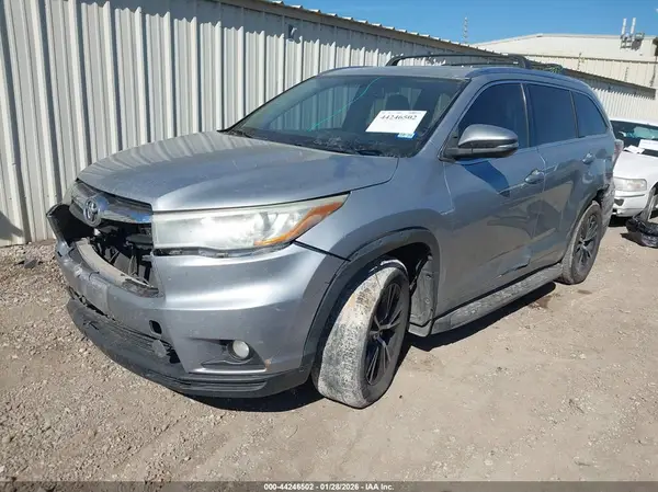 5TDJKRFH1GS249060 2016 TOYOTA HIGHLANDER - Image 2