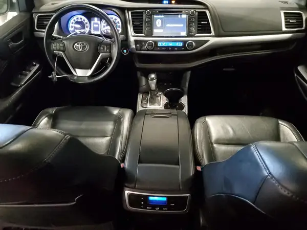 5TDJKRFH1GS250502 2016 TOYOTA HIGHLANDER - Image 8